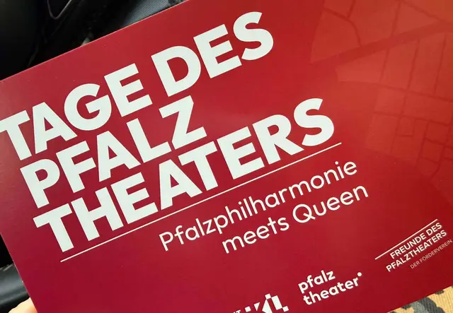 Der gelungene Abend war zugleich der Startschuss für die Tage des Pfalztheaters, mit denen sich einer der kulturellen Leuchttürme der Stadt am Jubiläumsprogramm zu 750 Jahren Kaiserslautern beteiligt | Foto: Petra Rödler/gratis
