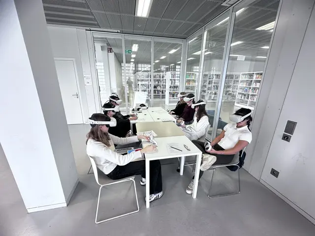 Junge Menschen ergründen die Tiefen des deutschen Grundgesetzes mithilfe von VR.