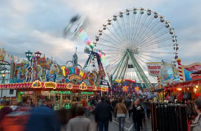 Der Bad Dürkheimer Wurstmarkt gilt als das größte Weinfest der Welt. (Archivbild) | Foto: picture alliance / dpa