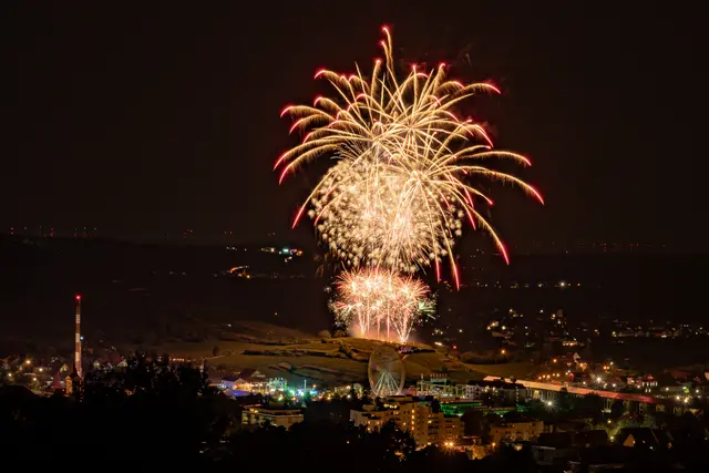 Das Abschlussfeuerwerk bildet am Montag, 21. September 2026, den Höhepunkt des zweiten Wurstmarkt-Wochenendes in Bad Dürkheim. | Foto: Florian Bauer (Archivbild aus 2024)