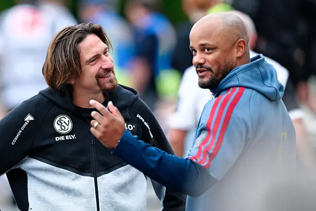 Bayern-Trainer Vincent Kompany (rechts) – hier im Gespräch mit SVE-Trainer Vincent Wagner – würde in der nächsten Saison gerne wieder nach Elversberg kommen | Foto: Uwe Anspach/dpa