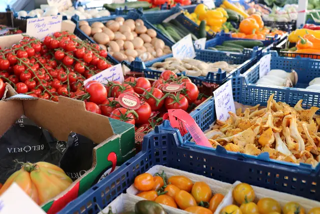 Der Wochenmarkt in Pirmasens steht am Samstag wegen des Kinderspieltags an einem anderen Ort. | Foto: Stadt Pirmasens