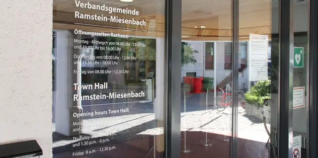 Das Rathaus in Ramstein hat am Kerwemontag am Nachmittag geschlossen. | Foto: VG Ramstein-Miesenbach