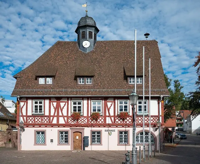 Wenn man spontan etwas im Bürgerbüro oder Standesamt erledigen will, lohnt sich ein Blick auf die Öffnungszeiten. | Foto: Stadt Karlsruhe, Monika Müller-Gmelin