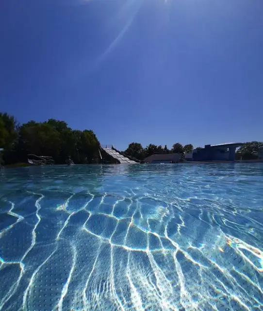 Am Samstag, 26. September, endet im Queichtalbad in Offenbach die Saison. | Foto: Verbandsgemeinde Offenbach an der Queich