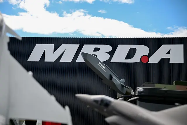 Der Rüstungskonzern MBDA zeigt sich auf großen Branchenmessen, auch bei dem Treffen in Mainz saß er mit am Tisch. (Archivfoto) | Foto: Sebastian Christoph Gollnow/dpa