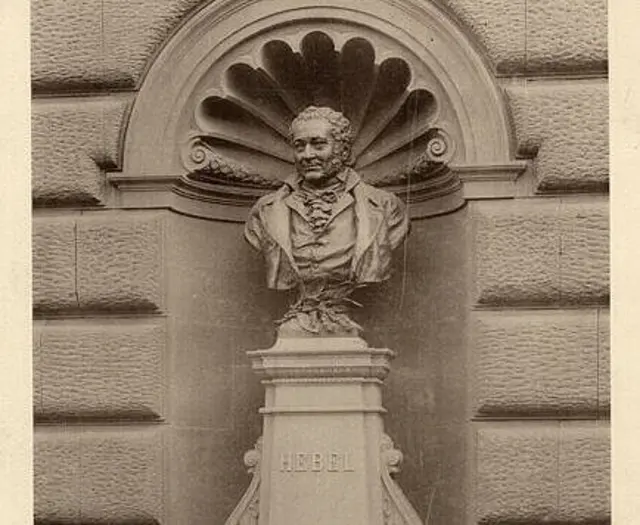 Eine Lesung oder ein Büchereibesuch macht Literaturgeschichte wie die von Johann Peter Hebel greifbar. | Foto: StAK