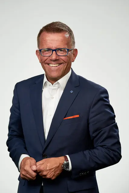 ,,Die Vorwürfe der NGG gehen an der wirtschaftlichen Realität des Gastgewerbes vorbei. Die sieben Prozent Mehrwertsteuer sichern Betriebe, stabilisieren Preise und erhalten Arbeitsplätze. Davon profitieren Gäste und Beschäftigte gleichermaßen‘‘, so DEHOGA Präsident, Gereon Haumann. | Foto: DEHOGA Rheinland-Pfalz e.V./gratis