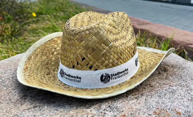 100 Strohhüte stehen am Samstag in Frankenthal kostenlos zur Verfügung. | Foto: Stadtwerke Frankenthal