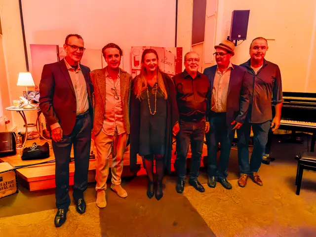 Die sechs herausragenden Musiker und Musikerin | Foto: Johann-Peter Melder