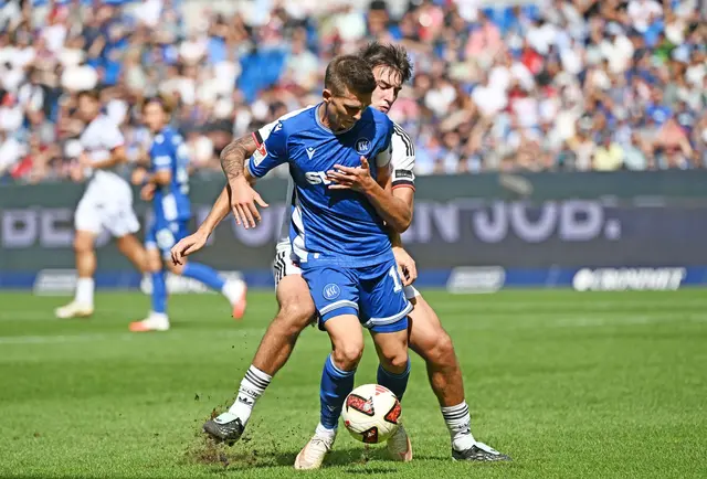 Eng bewacht: KSC-Spielmacher Marvin Wanitzek (vorn). | Foto: Uli Deck/dpa