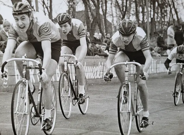Dudenhofen 1967. V. l. Hermann Mühlfriedel, Klaus Kessel, Rudi Birkmeyer und Back aus LU  | Foto: Foto: Karlheinz Kaiser