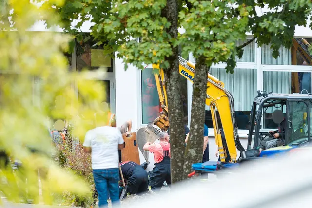 Das Kind konnte befreit werden. | Foto: Laszlo Pinter/dpa