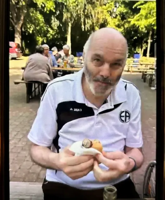 Die Polizei sucht nach dem 71-jährigen Mario Alexander aus Saarbrücken-Dudweiler. Der demenzkranke Vermisste braucht Medikamente und könnte orientierungslos unterwegs sein. | Foto: Polizeiinspektion Sulzbach