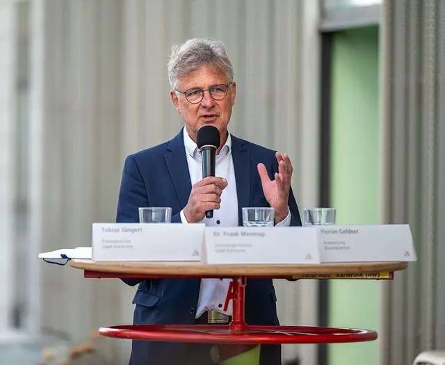 Wenn eine Hitzewelle die Stadt trifft, wird Schutz vor Wärme und Versorgung von Grünflächen schnell zum Alltagsthema. | Foto: Stadt Karlsruhe, Boris Burghardt