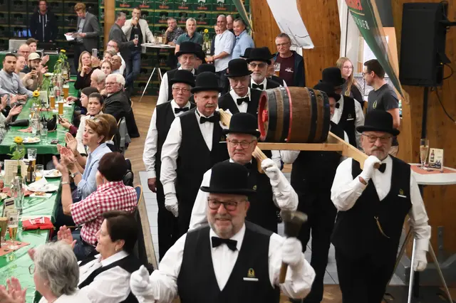 die Lords und das Bockbier - Im Rahmen der Bellheimer Kerwe findet auch das Bockbierfest mit der Verkündung des neuen Lords statt | Foto: BELLHEIMER Brauerei/gratis