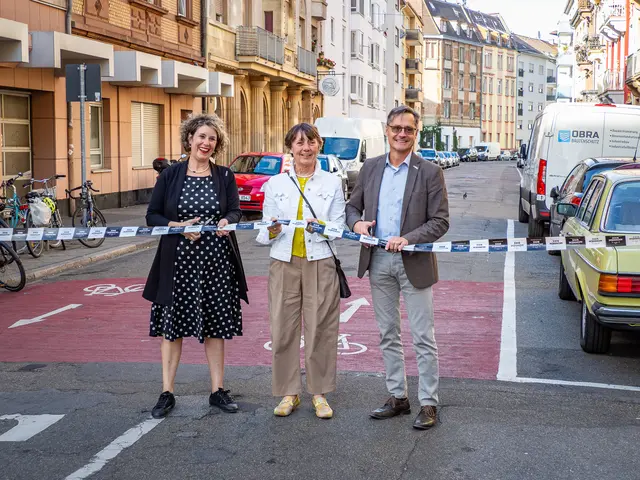 In einer Fahrradzone haben Radfahrende Vorrang, Autos dürfen nur mit Tempo 30 fahren. | Foto: Stadt Mannheim