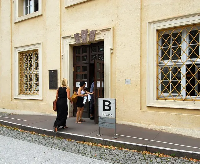 In der Stadtteilbibliothek Durlach gibt es ein kreatives Mitmachangebot für Kinder und Jugendliche. | Foto: Stadt Karlsruhe, Monika Müller-Gmelin