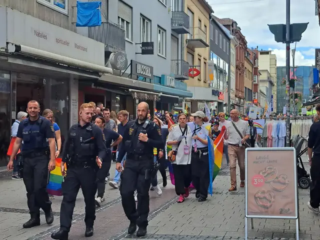 Die Polizei begleitet wie im vergangenen Jahr die Versammlung und den Aufzug des CSD Lautre | Foto: Monika Klein