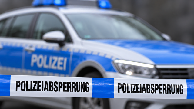 Polizei sperrt Tatort ab
