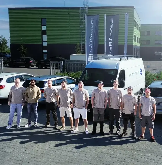 Das eigene Team von Solarkraft Pfalz plant, montiert und installiert Photovoltaikanlagen in Haßloch und der gesamten Region. | Foto: Solarkraft Pfalz