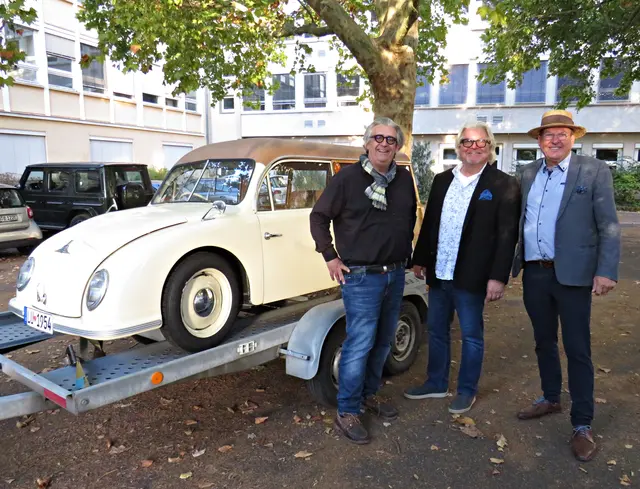 Der "Champion 500 G" mit seinen drei "Vätern" - v.l.n.r. Christian Steiger, Mathias Berkel und Christian Wahl | Foto: Brigitte Melder