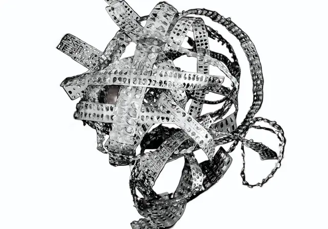 Dieses Kunstobjekt zur Ausstellung "Heavy Metal (?)" stammt von Ute Müller | Foto: Ute Müller/gratis