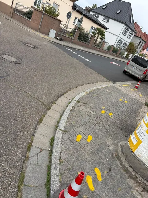 Symbolbild: Ein Fußgängerüberweg weist auf einen sicheren Übergang hin. | Foto: Schulelternbeirat der Haidwaldschule