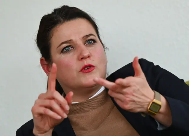 Der DGB will die Attraktivität der dualen Ausbildung erhöhen. (Archivbild) | Foto: Arne Dedert/dpa