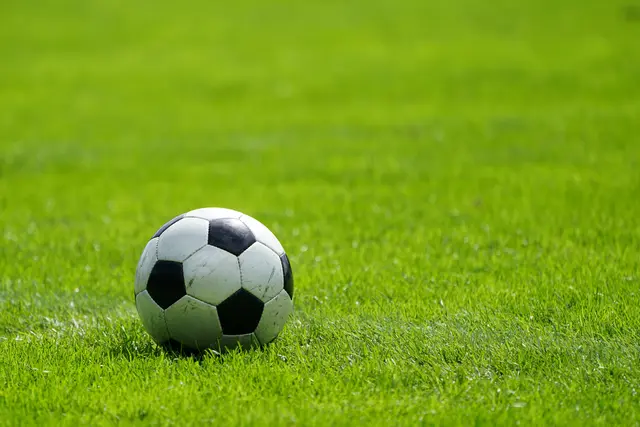 Beim Girls Camp in Oggersheim steht Fußballspielen und Ausprobieren für Mädchen im Grundschulalter im Mittelpunkt. | Foto: makieni/stock.adobe.com