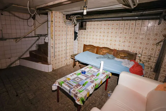 Sogenannte Schrottimmobilien, in denen Menschen unter unwürdigen Verhältnissen und zugleich zu überteuerten Mieten leben, sind bundesweit ein Problem. (Symbolbild)  | Foto: Christoph Reichwein/dpa