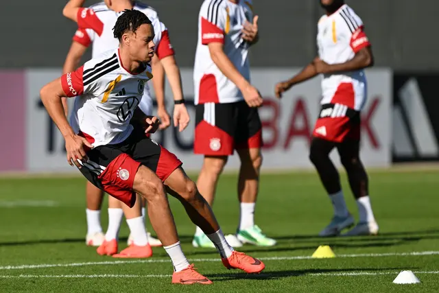 Der Freiburger Derry Scherhant debütiert gegen die Serben im Nationalteam. | Foto: Federico Gambarini/dpa