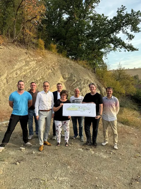 Merzweiler erhält 152.500 Euro Förderung für eine neue Freizeitfläche oberhalb des Bürgerhauses. | Foto: © Ortsgemeinde Merzweiler