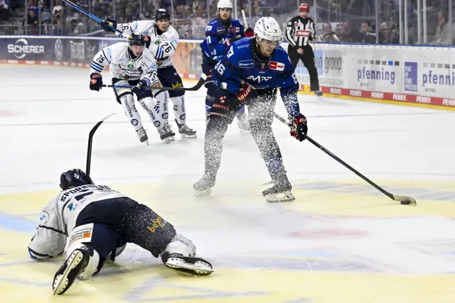 Mannheims Maximilian Heim bei seinem Treffer zum 5:1 gegen Iserlohn.
 | Foto: Ruffler/PIX-Sportfotos