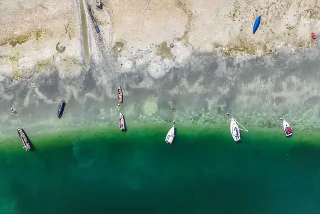 Die Trockenheit sorgt für niedrige Wasserstände am Bodensee. (Symbolbild)  | Foto: Marius Bulling/onw-images/dpa