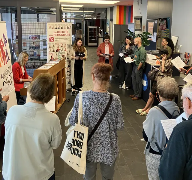 Mehr als 300 Menschen kamen zur Langen Nacht der Demokratie in die Mannheimer Abendakademie. | Foto: Mannheimer Abendakademie