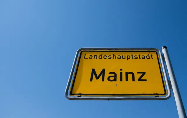 Die Landeshauptstadt Mainz sieht sich durch die Entscheidung des Mainzer Verwaltungsgerichts in ihrer Auffassung bestärkt. (Symbolbild)  | Foto: Silas Stein/dpa