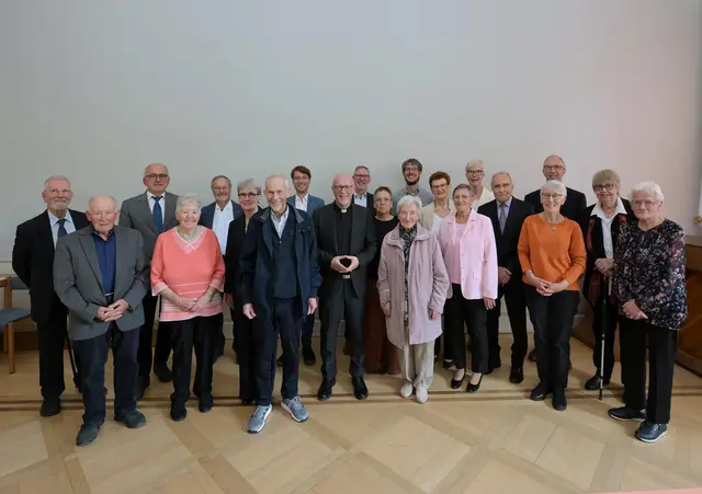 Im Friedrich-Spee-Haus in Speyer hat das Bistum 22 Menschen mit der Pirminius-Plakette für ihr kirchliches und caritatives Engagement geehrt. | Foto: Klaus Landry