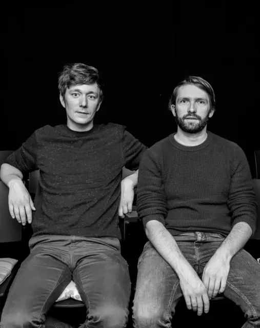 Im Zimmertheater Speyer widmet sich das Duo Möbius am Samstag, 10. Oktober, den Liedern von Rio Reiser. | Foto: Markus Schraermeyer