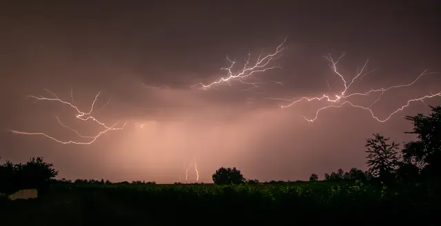 Bild 27: Gewitter über dem Großraum von Ludwigshafen | Foto: Volker Fleckser