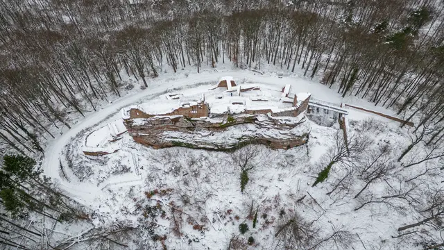 Bild 4: Burgruine Meistersel, Ramberg | Foto: Georg Beck