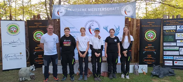(links nach rechts): Sven Igel, Tobias Kohl, Ida Trautmann, Anna Kolter, Vanessa Kohl und Sarah Klein  | Foto: Dirk Kolter