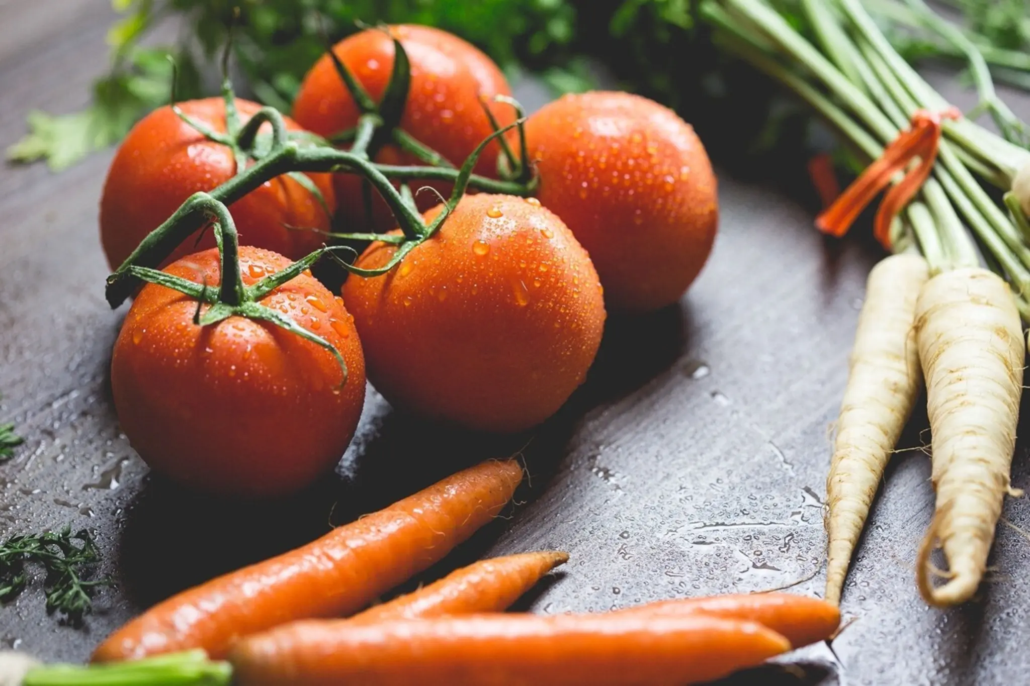 Ultra-Processed Foods Trigger Higher Insulin Response Despite Identical Calories