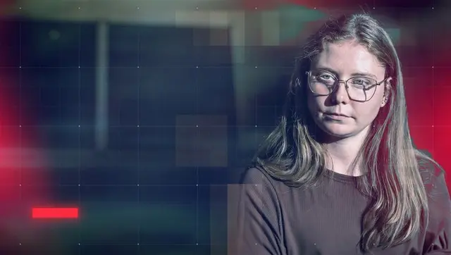 Intime Chats, Übergriffe, Vergewaltigungen: Junge Frauen enthüllen in der "frontal"-Dokumentation, wie Lehrer sie während ihrer Schulzeit sexuell missbraucht haben. 

 | Foto: Copyright: ZDF/Ken Kabelitz/[M] Nicolas de Leval Jezierski