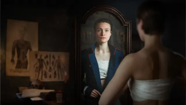 Charité 1831: Die fünfte Staffel spielt vor dem Hintergrund des medizinischen Umbruchs im Berlin von 1831. | Foto: © ARD Degeto Film/MDR/UFA Fiction/UFA Mitte/Melanie Hövelborn/Hintergrund KI-bearbeitet/ARD Mediathek