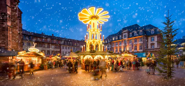 Den Zauber der Weihnacht kann man bei einem Besuch der französischen Partnerstadt Saint-Quentin erleben (Symbolfoto) | Foto: Jan Christopher Becke/stock.adobe.com