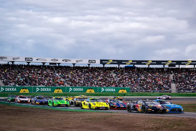 Die Zuschauer sahen in Hockenheim ein turbulentes DTM-Rennen
 | Foto: ADAC Racing