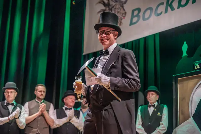 Lord Andy: Andreas Bantele ist der 24. Bellheimer Lord. Er wurde am Freitagabend, 9. Oktober 2026, beim traditionellen Bockbierfest in der Bellheimer Festhalle feierlich in sein Amt für die Saison 2026/2027 eingeführt. | Foto: Paul Needham