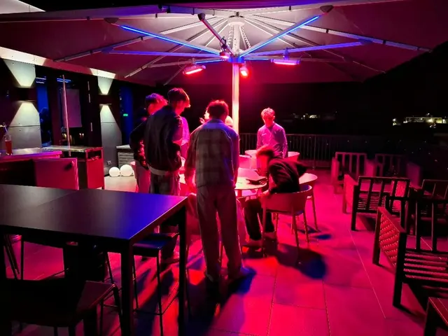 Rotlicht auf der Terrasse | Foto: Brigitte Melder