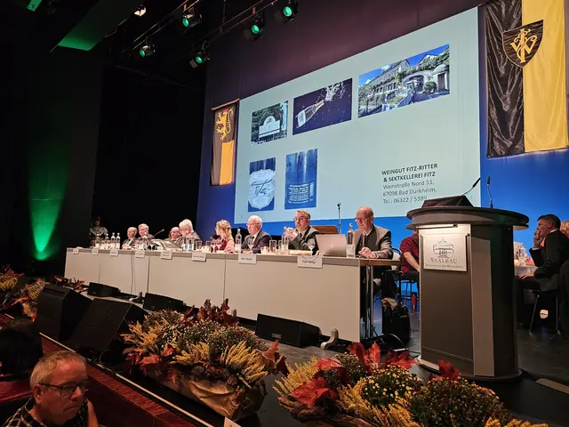 Podium der Großen Pfalzweinprobe  | Foto: Michael Landgraf